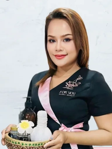 Jinny, a For You massage therapist.