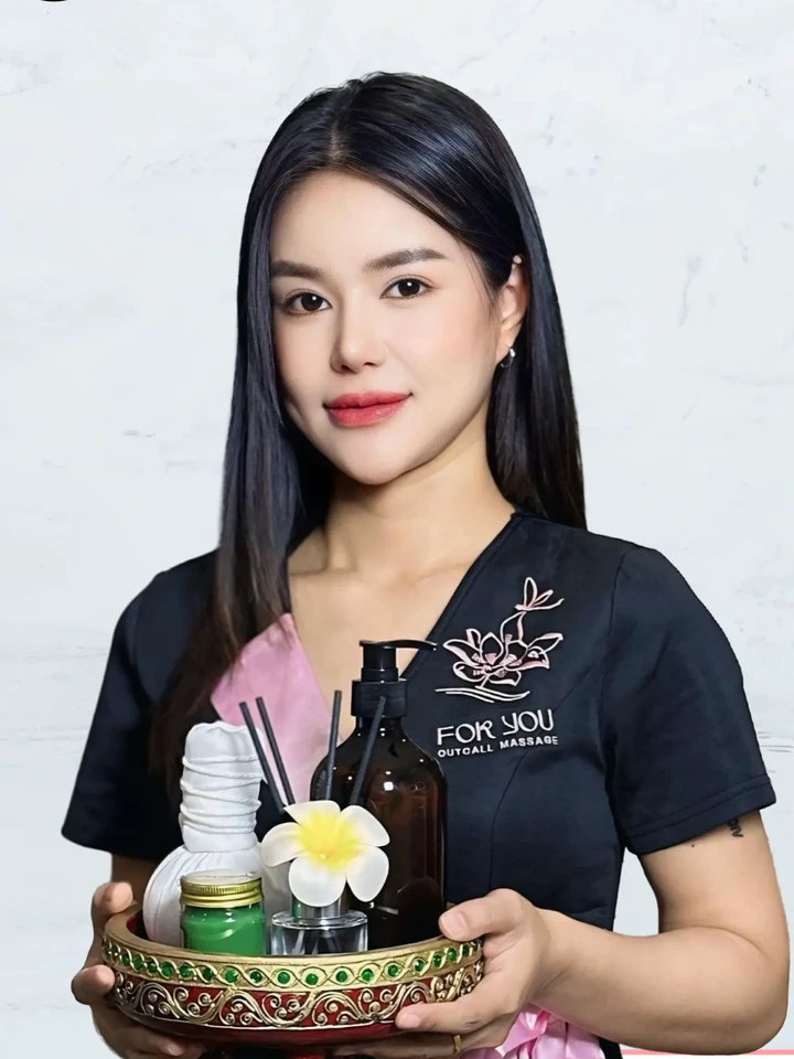 Nira, a For You massage therapist.